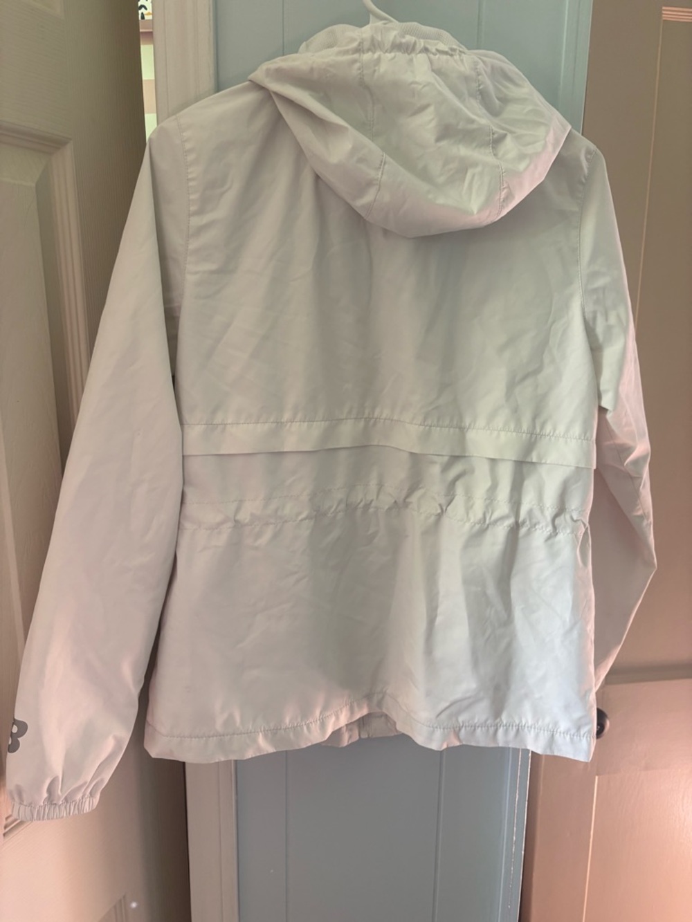 New Balance Women's White Hooded Utility Windbreaker Jacket - Picture 4 of 5
